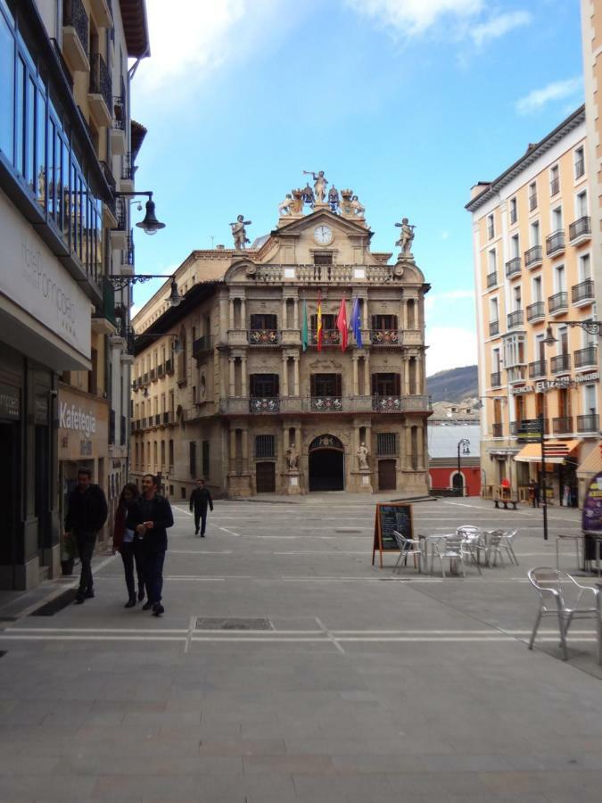 Ferienwohnung Plaza Consistorial Pamplona Exterior foto